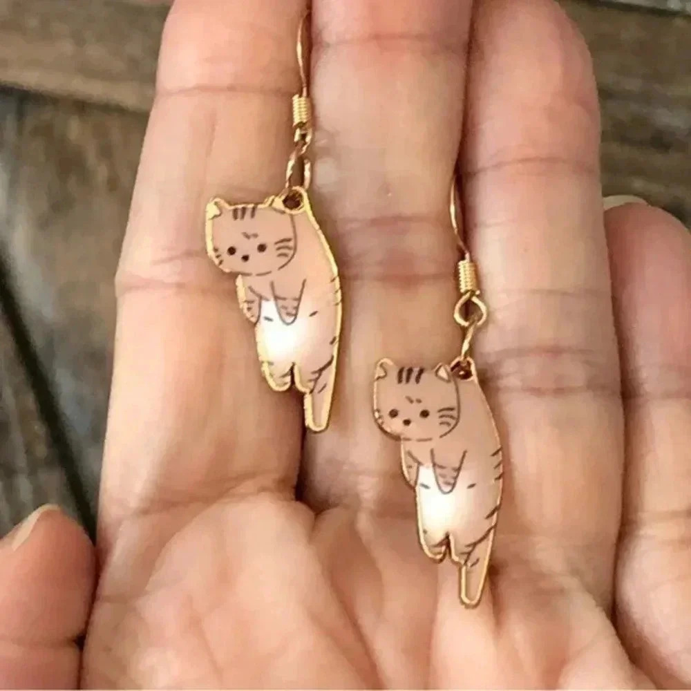 Tan & White Tiger Stripe Tabby Kitty Cat Gold Enamel Earrings NWT